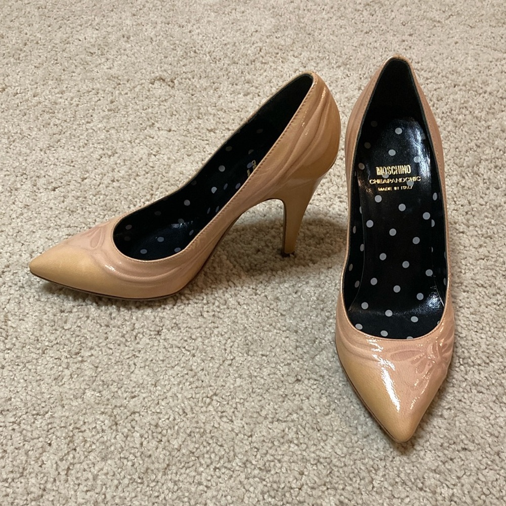Moschino Cheap And Chic Pink Patent Leather Pumps Heels Embossed Bow 36 6